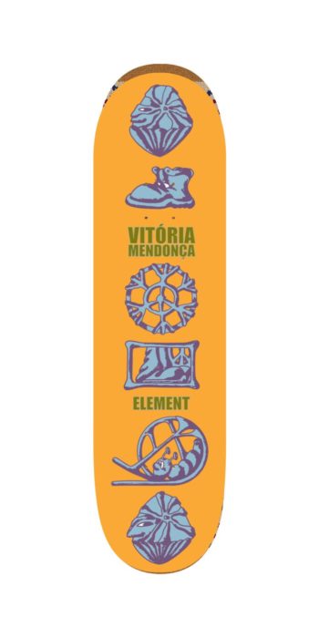 element-totem-vitoria-mendonca-2024